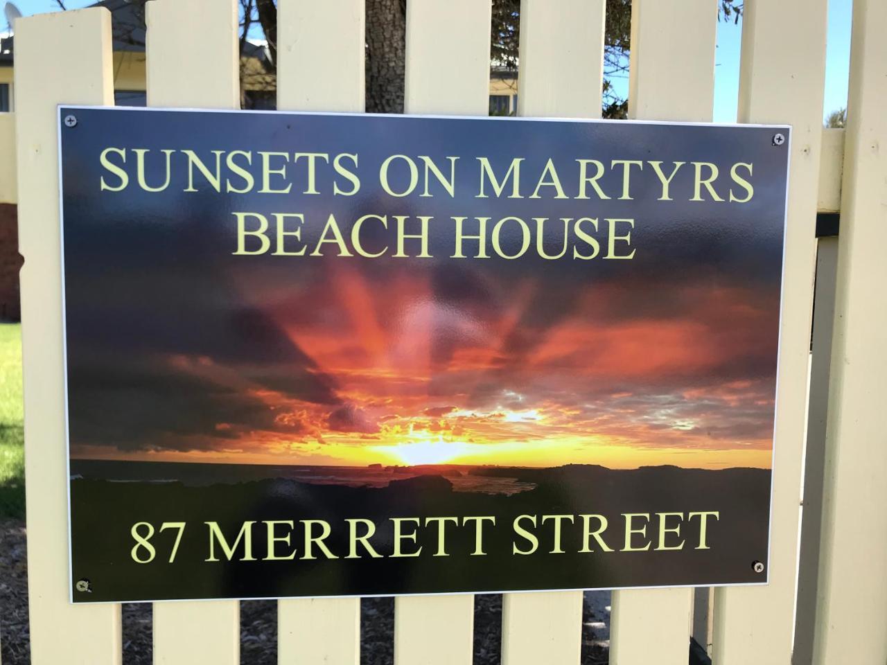 Sunsets On Martyrs Coastal Luxury Beach House Peterborough Exterior photo